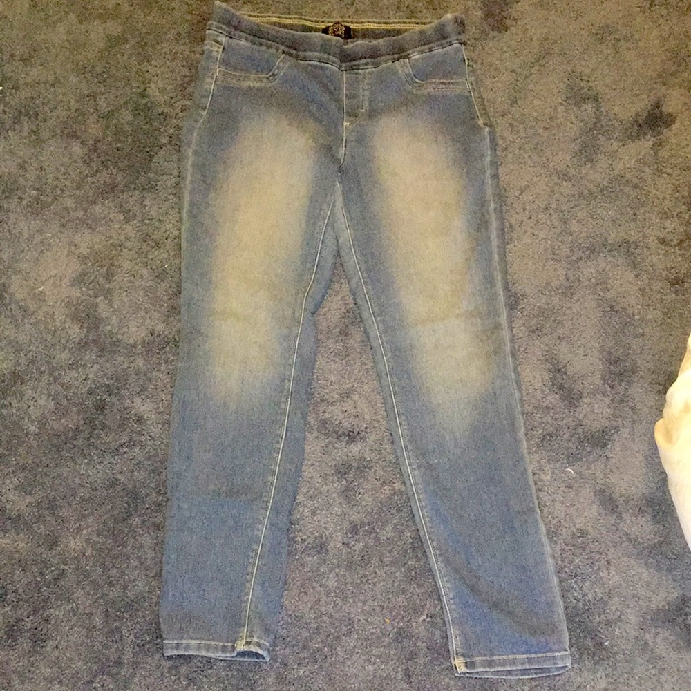 Super Comfy Pull-on Stonewashed Skinnies